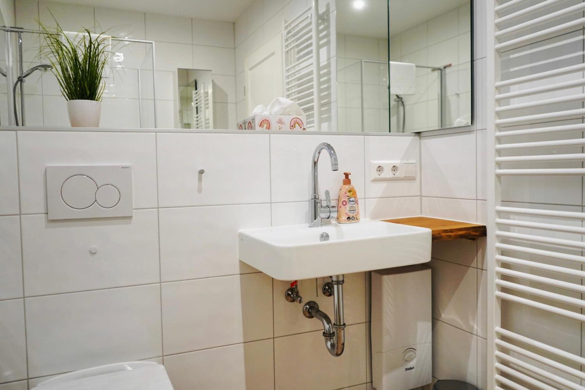 Altstadt Apartment II - Terrasse- Waschmaschine- Parkplatz Wolfsburg Zewnętrze zdjęcie